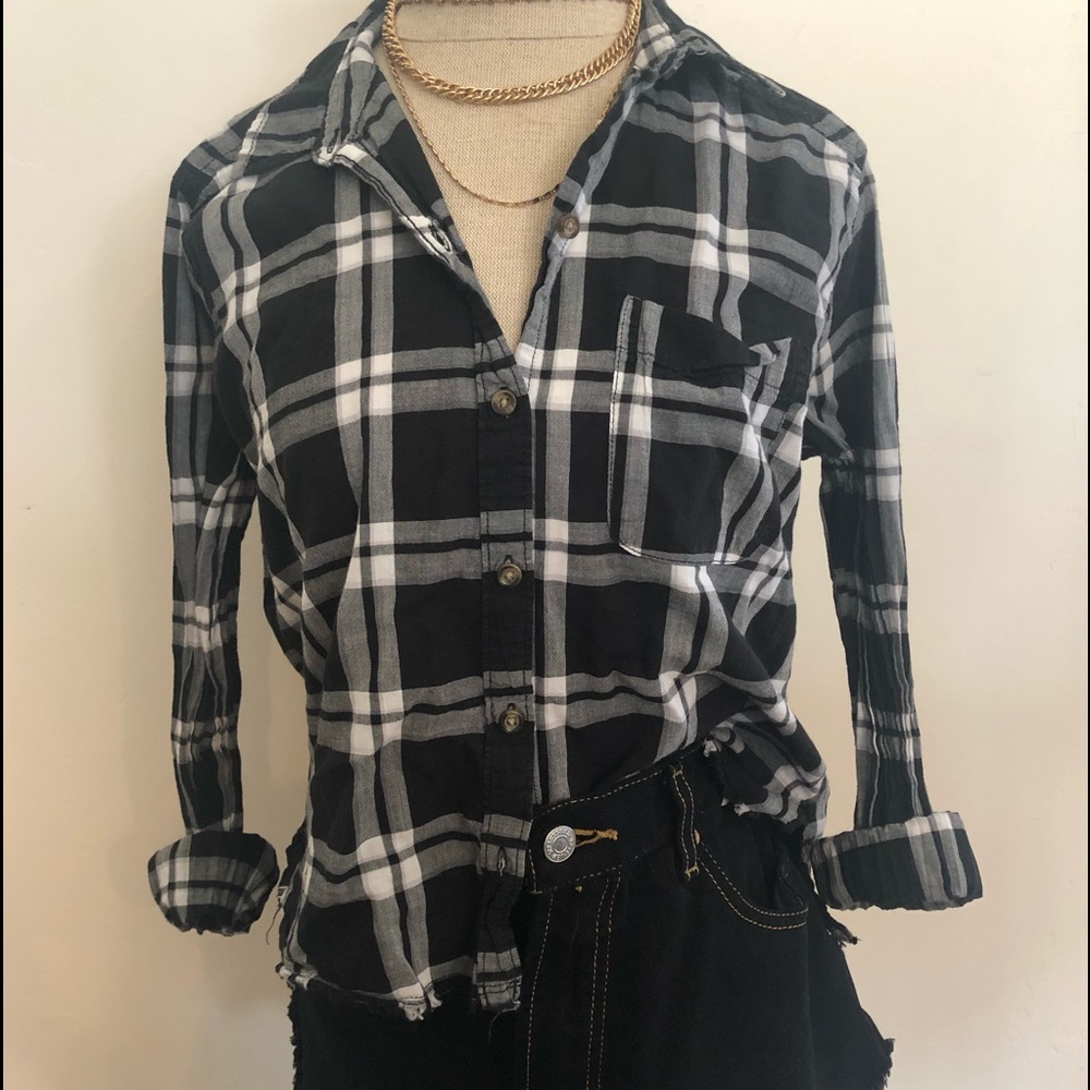 Flannel black & white cropped